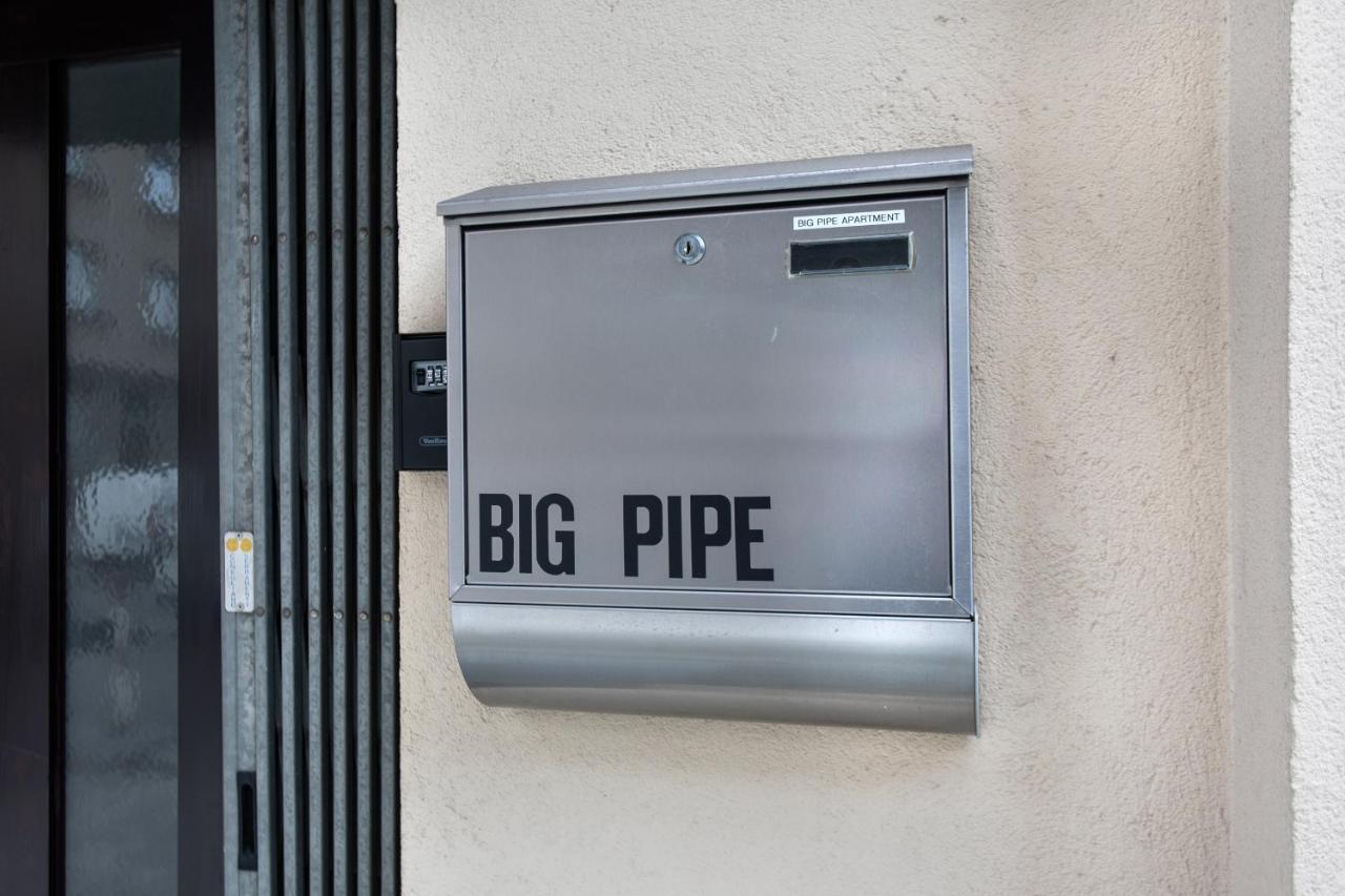 Big Pipe Apartment 류블랴나 외부 사진