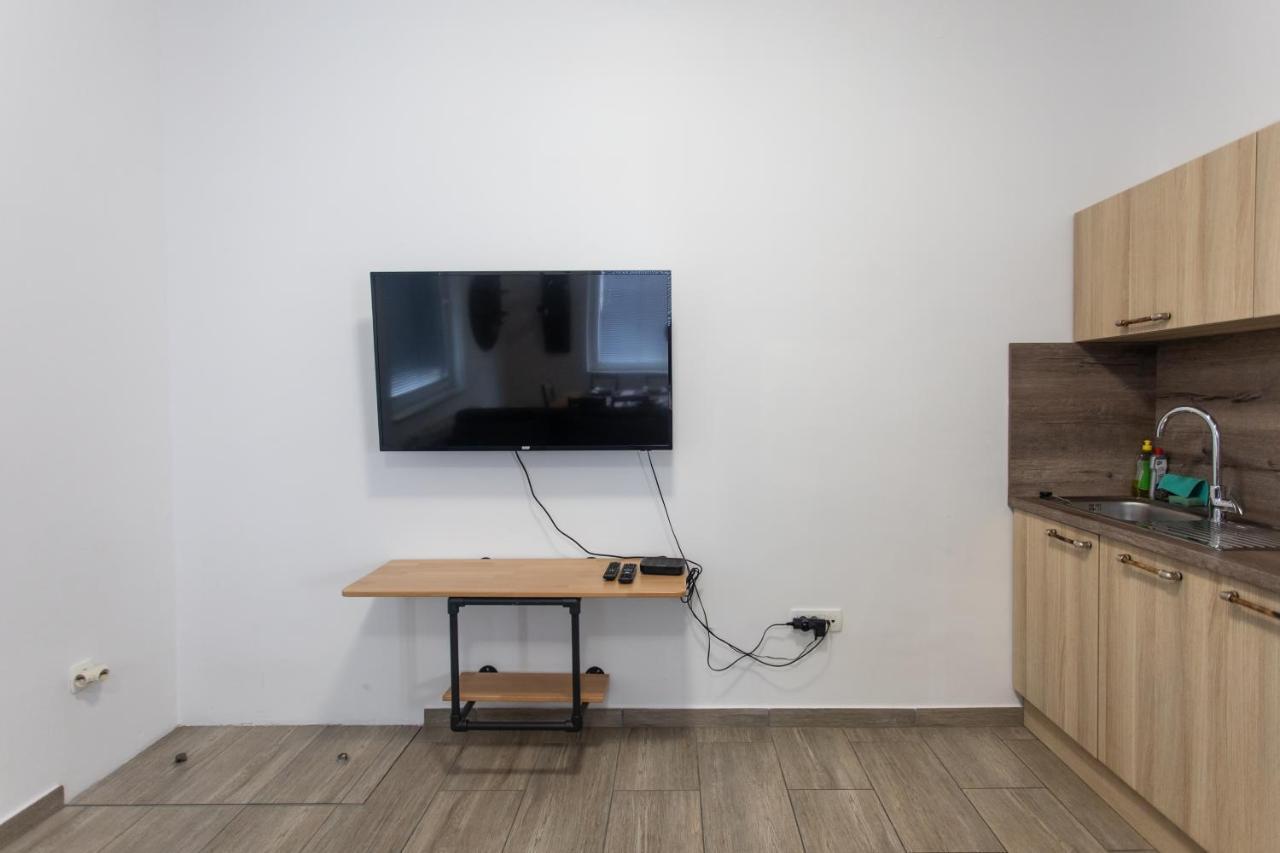 Big Pipe Apartment 류블랴나 외부 사진